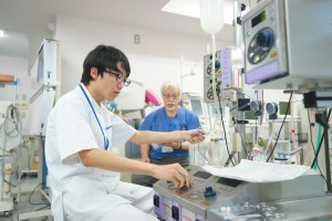 人工心肺装置実習　実技試験始まる！！　　