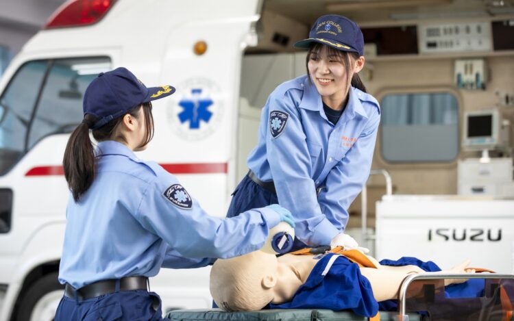 女性ならではの心配りで多くの人に安心感を持っていただける救急救命士になりたいです